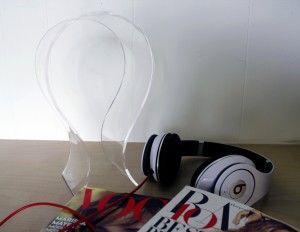 HEADPHONE DISPLAY